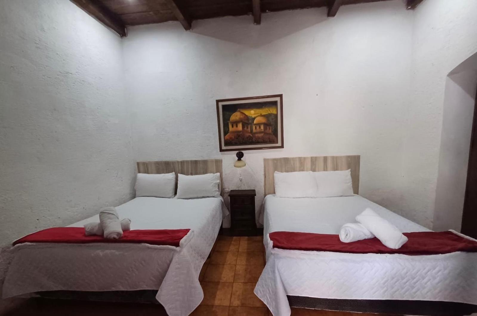 危地马拉安地瓜Casa Del Viajero Colonial公寓 外观 照片
